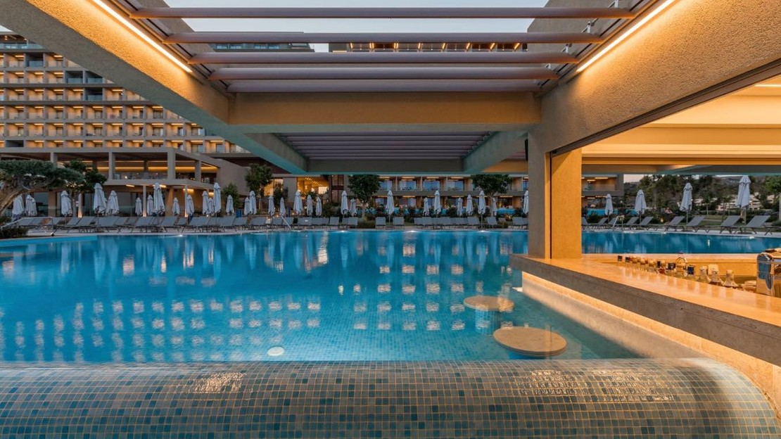 Amada Colossos Resort